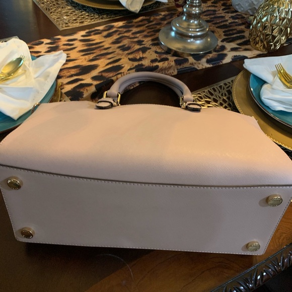 COPY - Michael Kors Large Ciara Satchel - Picture 5 of 5